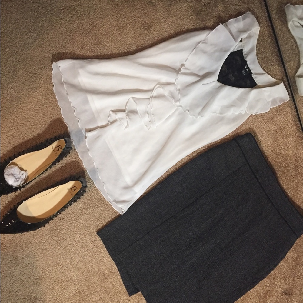Cotton blend black lace fancy blouse